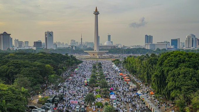 Ribuan Massa Hadiri Reuni 212 di Monas, Begini Aksinya