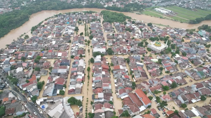 Banjir Merendam Bekasi, Walikota Menyebutkan Bekasi Lumpuh