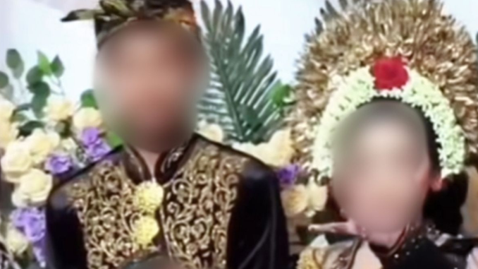 Foto mempelai yang masih dibawah umur