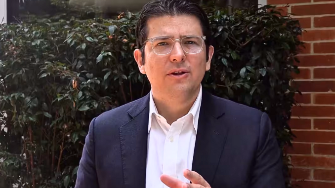 Perjalanan senator Miguel Uribe