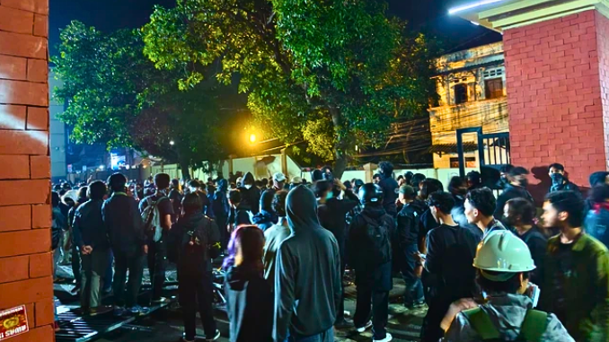 Aksi Demo Mapolda DIY