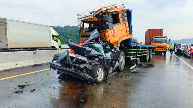 Viral! Kecelakaan Maut Beruntun di KM 93 B Tol Cipularang