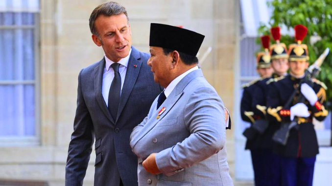 Betermu dengan Macron