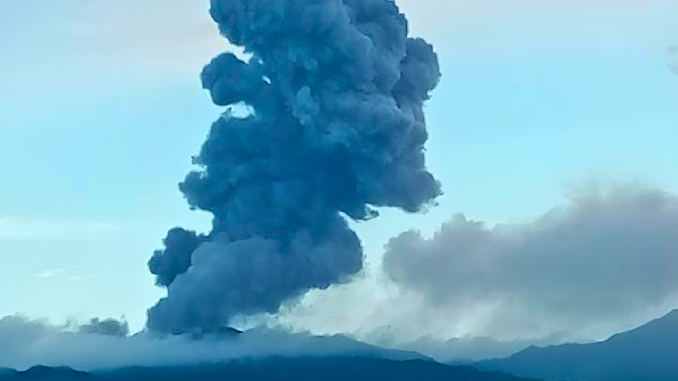 Letusan Gunung (1)