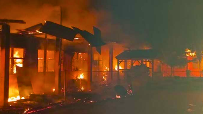 Ponpes Dibakar (1)