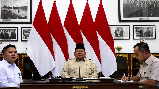 Prabowo Resmikan Pembanguan Jembatan dan Sumber Air Bersih