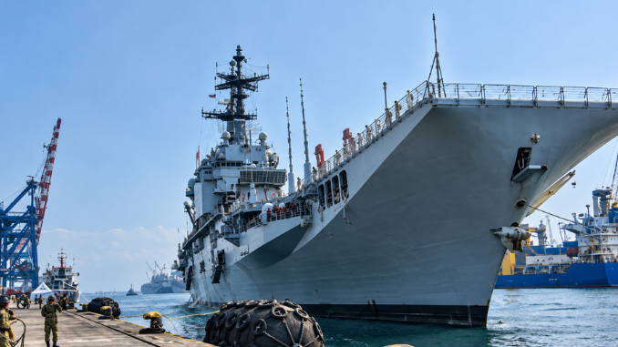 Kapal Induk (1)